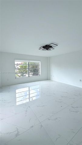 4174 Inverrary Dr 402, Lauderhill, FL 33319