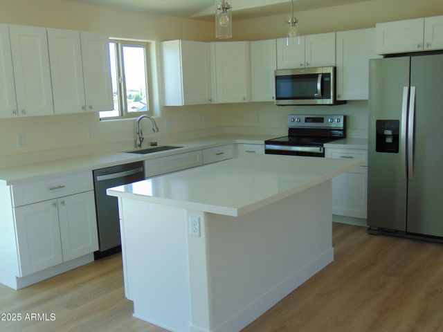 17707 E JACKRABBIT Road, Mayer, AZ 86333