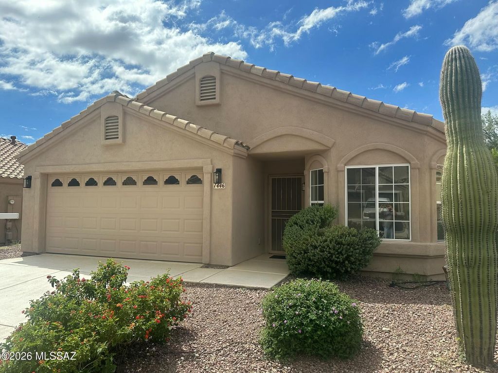 1446 E Ganymede Drive, Tucson, AZ 85737