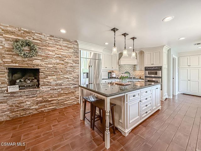 3116 Lori Circle, Simi Valley, CA 93063