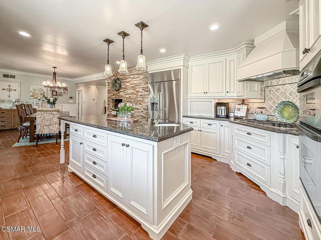 3116 Lori Circle, Simi Valley, CA 93063