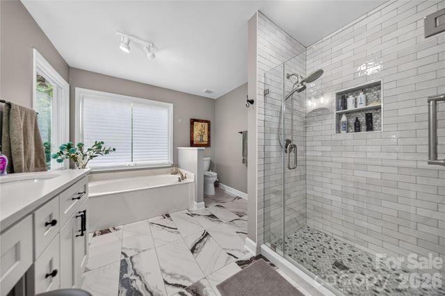 5911 Chalyce Lane, Charlotte, NC 28270