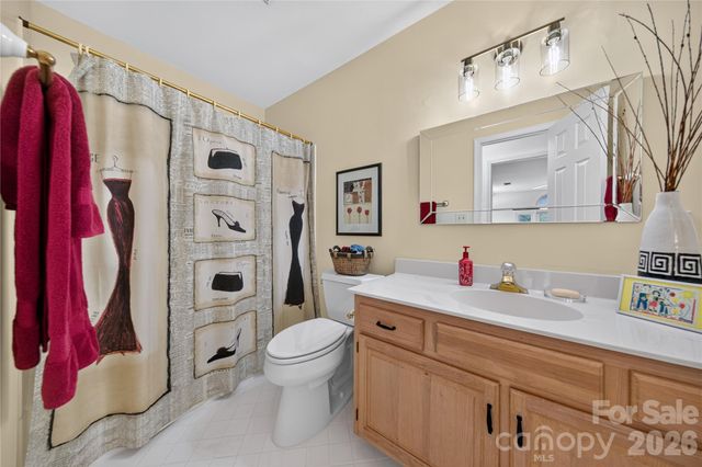 5911 Chalyce Lane, Charlotte, NC 28270