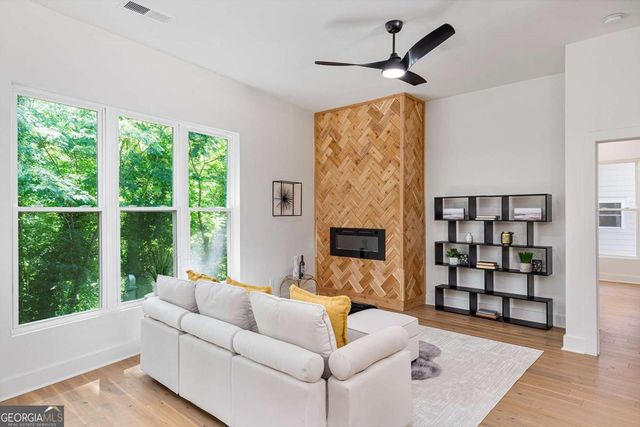 977 Fleetwood Circle SW, Atlanta, GA 30311