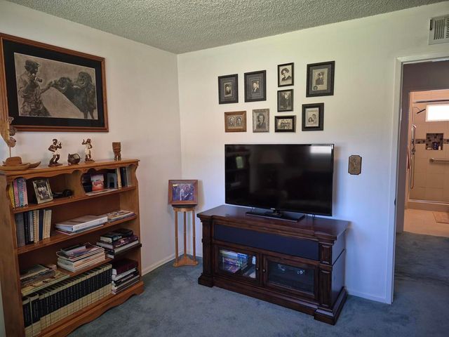 7703 Cassia Avenue, Riverside, CA 92504