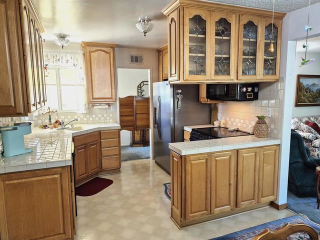 7703 Cassia Avenue, Riverside, CA 92504