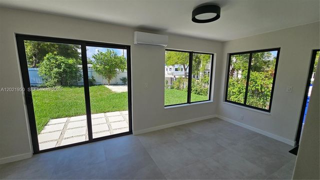 424 NE 63rd St, Miami, FL 33138