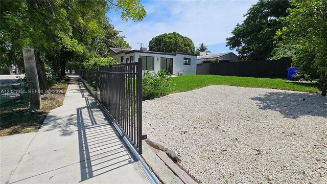424 NE 63rd St, Miami, FL 33138