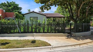 424 NE 63rd St, Miami, FL 33138