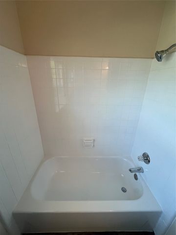 2450 Sunflower Drive, Arlington, TX 76014