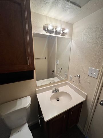 2450 Sunflower Drive, Arlington, TX 76014
