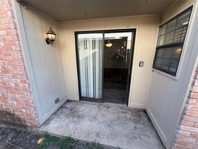 2450 Sunflower Drive, Arlington, TX 76014