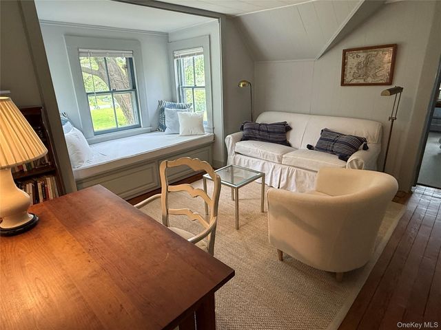 330 Centre Island Rd, Centre Island, NY 11771