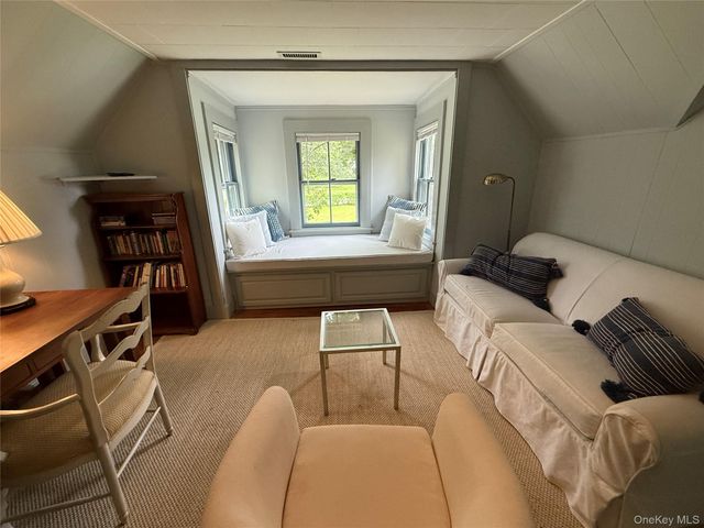 330 Centre Island Rd, Centre Island, NY 11771