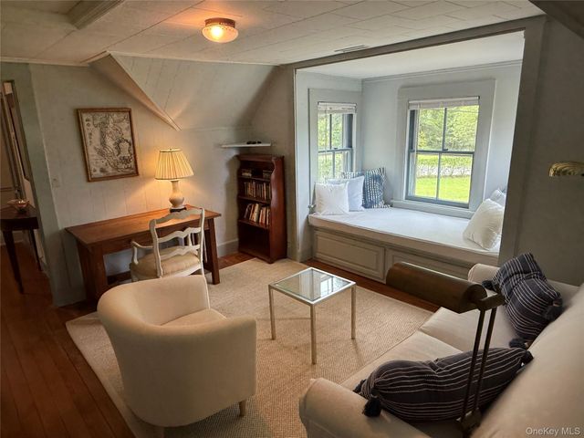 330 Centre Island Rd, Centre Island, NY 11771
