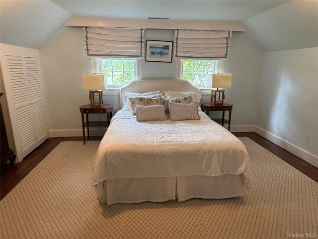 330 Centre Island Rd, Centre Island, NY 11771