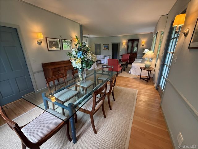 330 Centre Island Rd, Centre Island, NY 11771