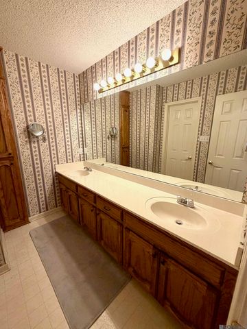 14189 Troy Duplessis Rd, Gonzales, LA 70737