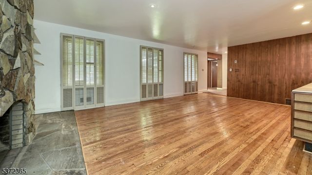 57 Winding Way, West Orange Twp., NJ 07052