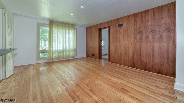 57 Winding Way, West Orange Twp., NJ 07052