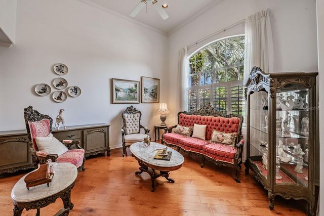 18911 AVENUE BIARRITZ, Lutz, FL 33558