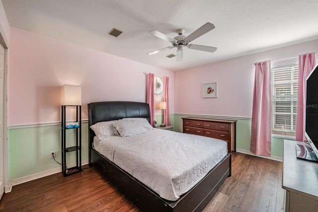 18911 AVENUE BIARRITZ, Lutz, FL 33558