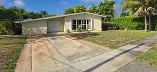1002 W Broome St 1, Lantana, FL 33462