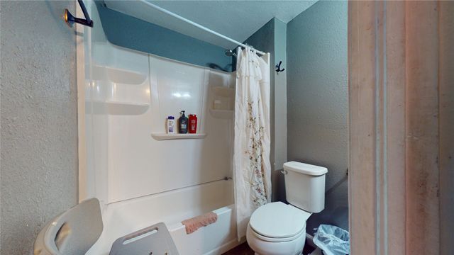 2505 W Walker Street, Denison, TX 75020