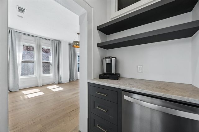 1645 Kipling Street, Houston, TX 77006