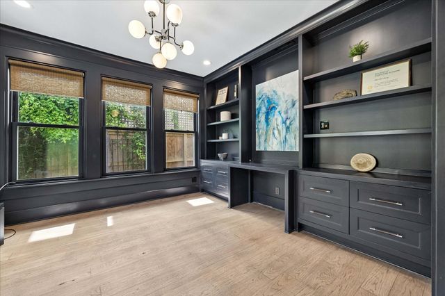 1645 Kipling Street, Houston, TX 77006