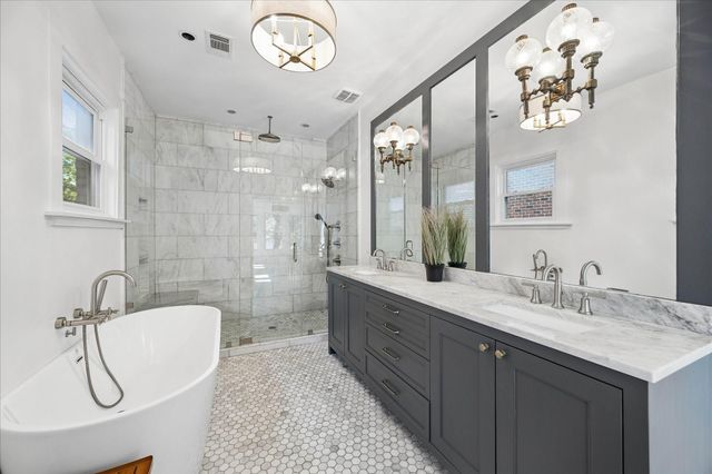 1645 Kipling Street, Houston, TX 77006