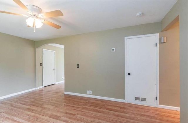 7302 E 112 Street, Kansas City, MO 64134