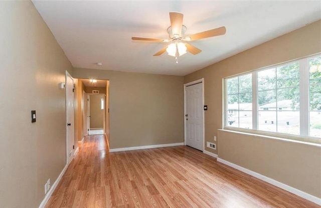 7302 E 112 Street, Kansas City, MO 64134