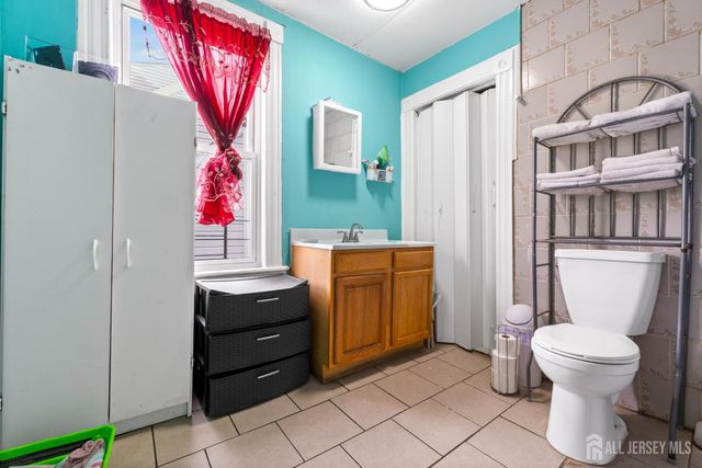 183 Walnut Street, Paterson, NJ 07522