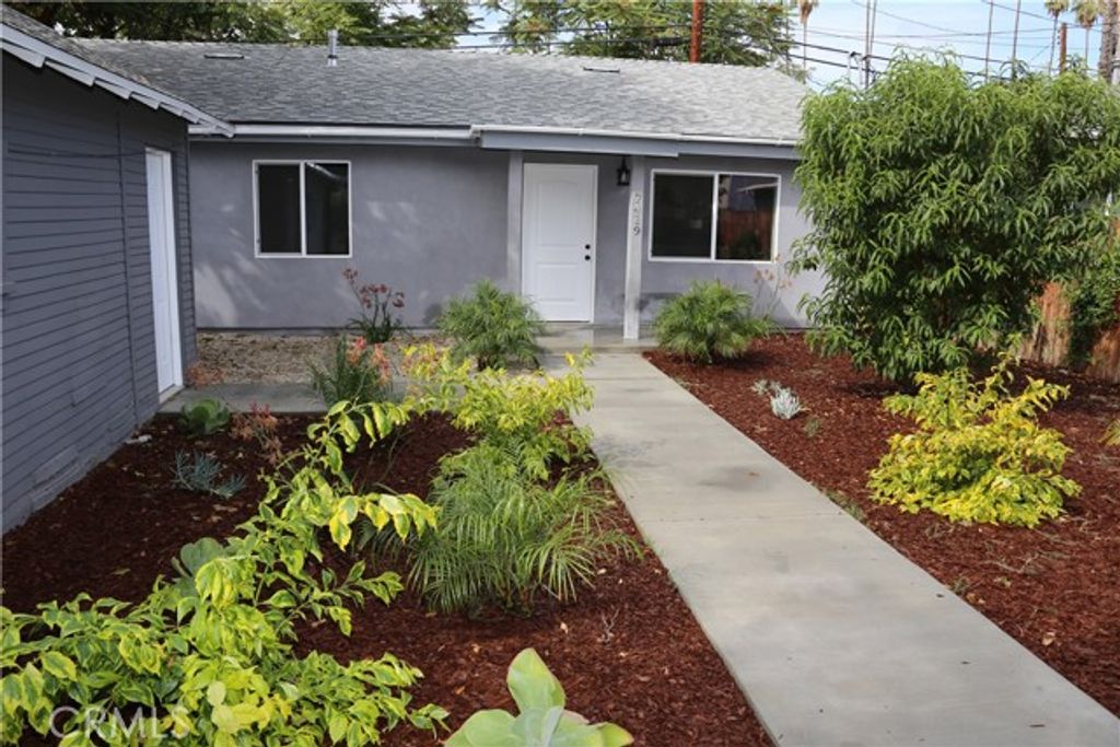 7419 Alabama Avenue, Canoga Park (los Angeles), CA 91303