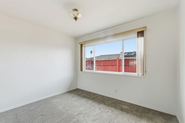 1609 Darwin St, Seaside, CA 93955