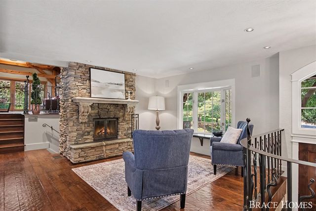 5501 Canyon River Drive, Ada, MI 49301