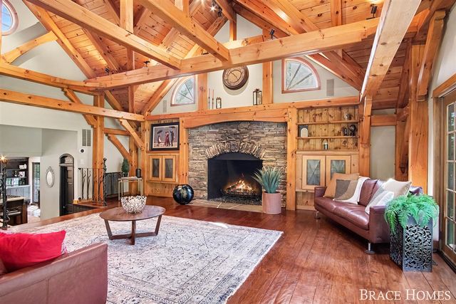 5501 Canyon River Drive, Ada, MI 49301