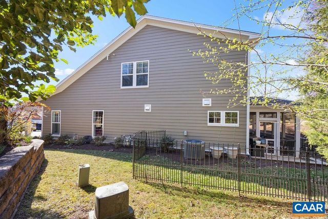 1417 FARROW HILL CT, Charlottesville, VA 22901