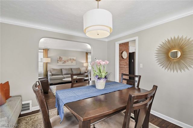 4121 W 158th Street, Cleveland, OH 44135