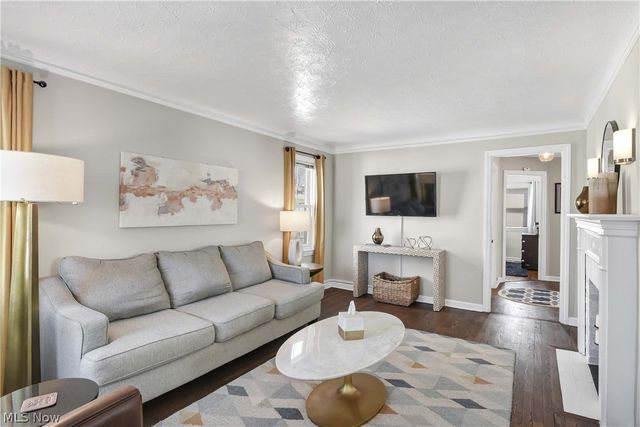 4121 W 158th Street, Cleveland, OH 44135