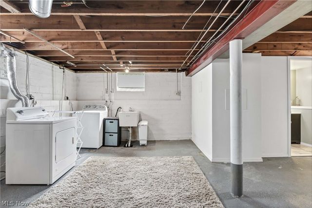 4121 W 158th Street, Cleveland, OH 44135