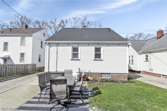 4121 W 158th Street, Cleveland, OH 44135