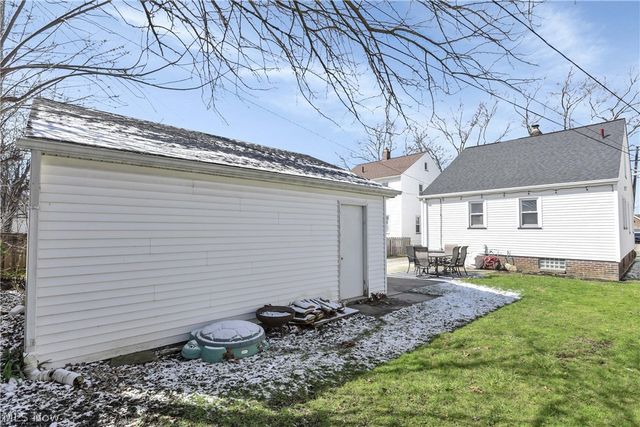 4121 W 158th Street, Cleveland, OH 44135