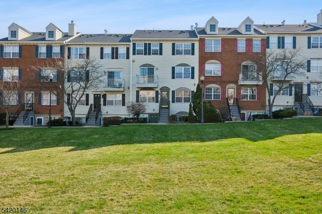 95 Vaughan Dr, Newark City, NJ 07103