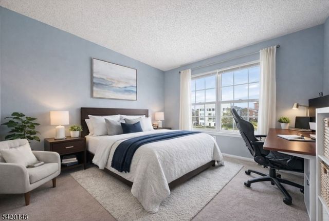 95 Vaughan Dr, Newark City, NJ 07103