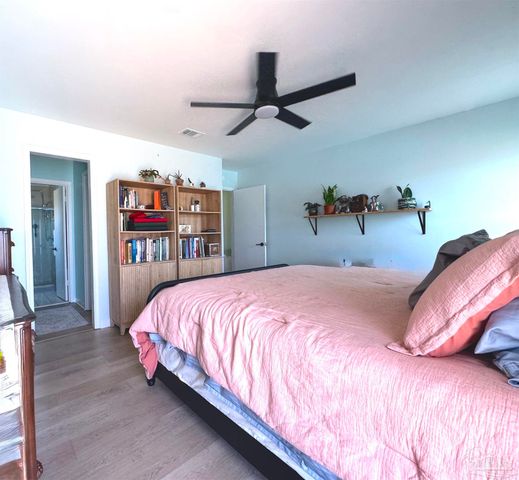 3585 Riddick Dr, Pensacola, FL 32504