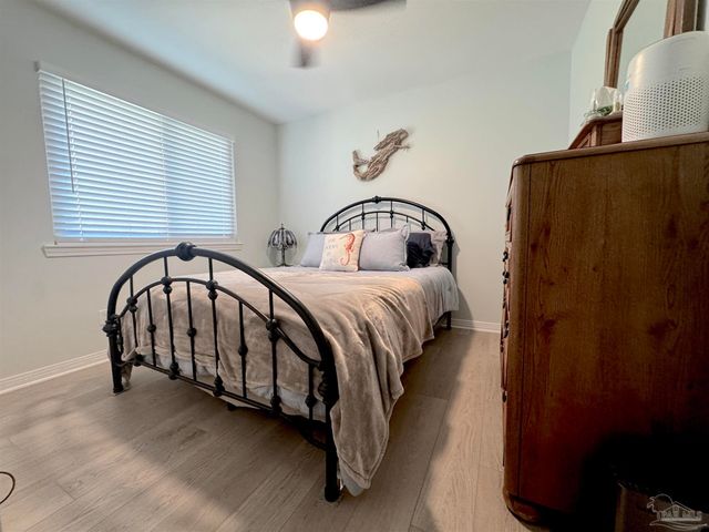 3585 Riddick Dr, Pensacola, FL 32504