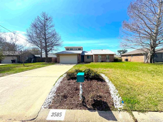3585 Riddick Dr, Pensacola, FL 32504