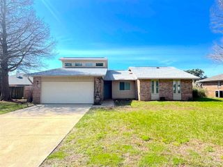 3585 Riddick Dr, Pensacola, FL 32504